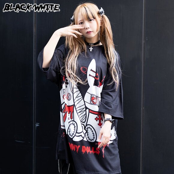 Bunny Dolls Blood Splash Oversized Tee - Picture 2 of 5